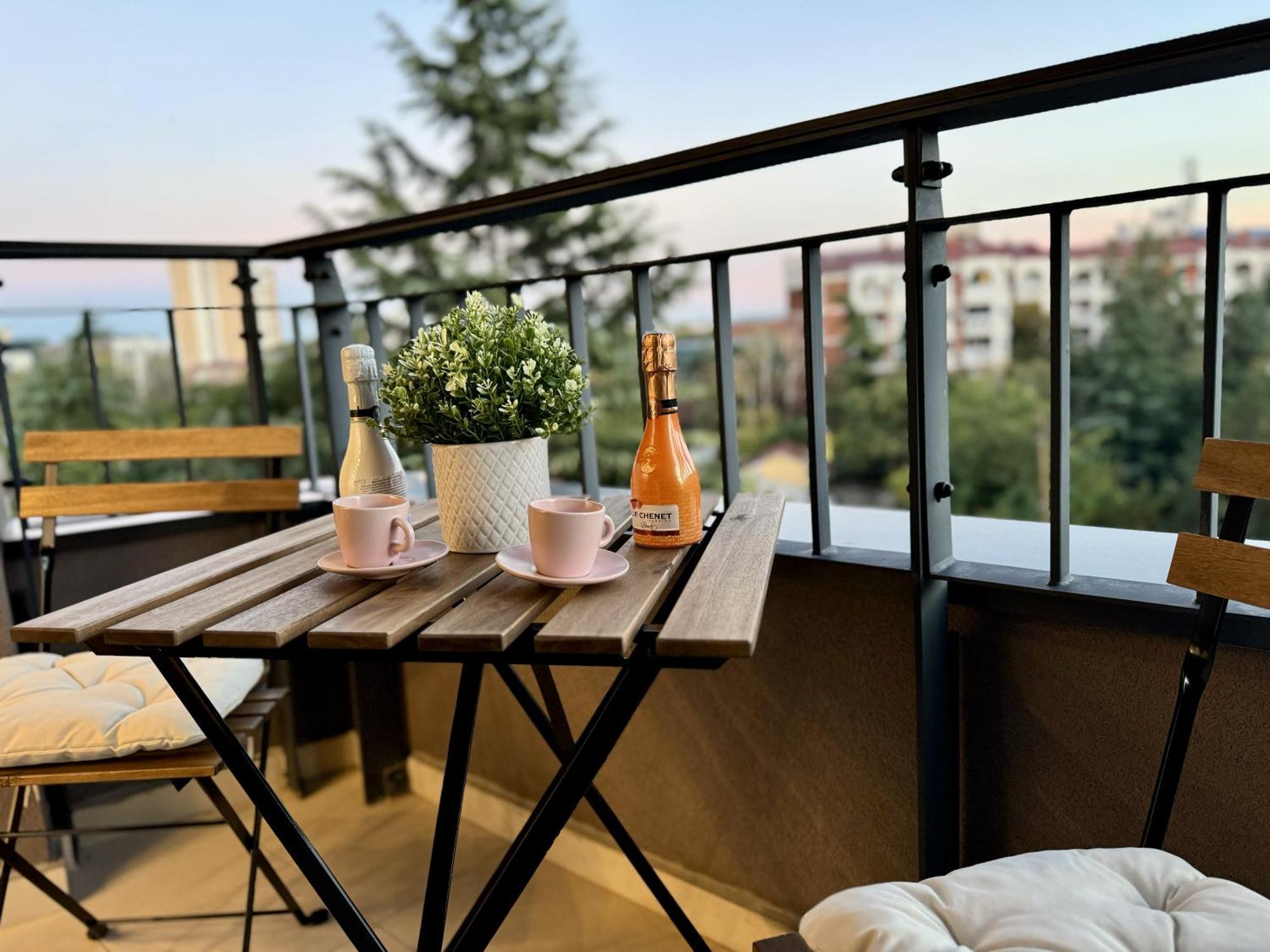 Maria Luxury Apartment Скопие Екстериор снимка